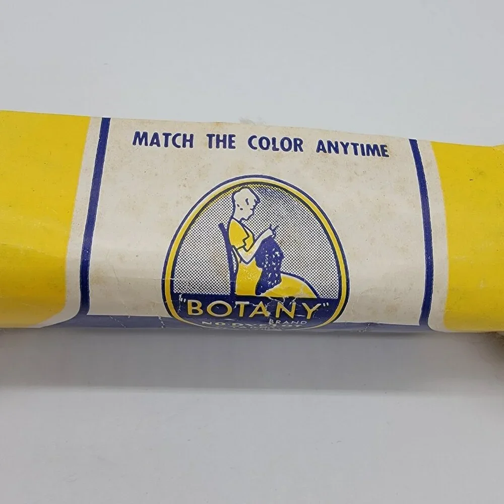Vintage‎ Botany Brand Saxatones 100% Pure Virgin Wool Yarn Beige 1 Oz NEW OS